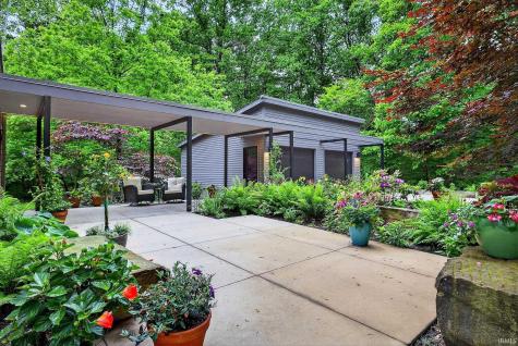 7654 N Shilo Road Unionville IN 47468