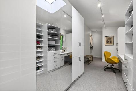 7654 N Shilo Road Unionville IN 47468