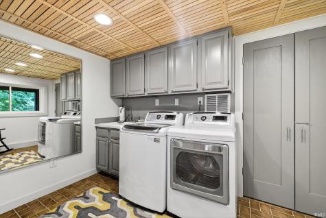 7654 N Shilo Road Unionville IN 47468