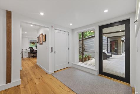 7654 N Shilo Road Unionville IN 47468