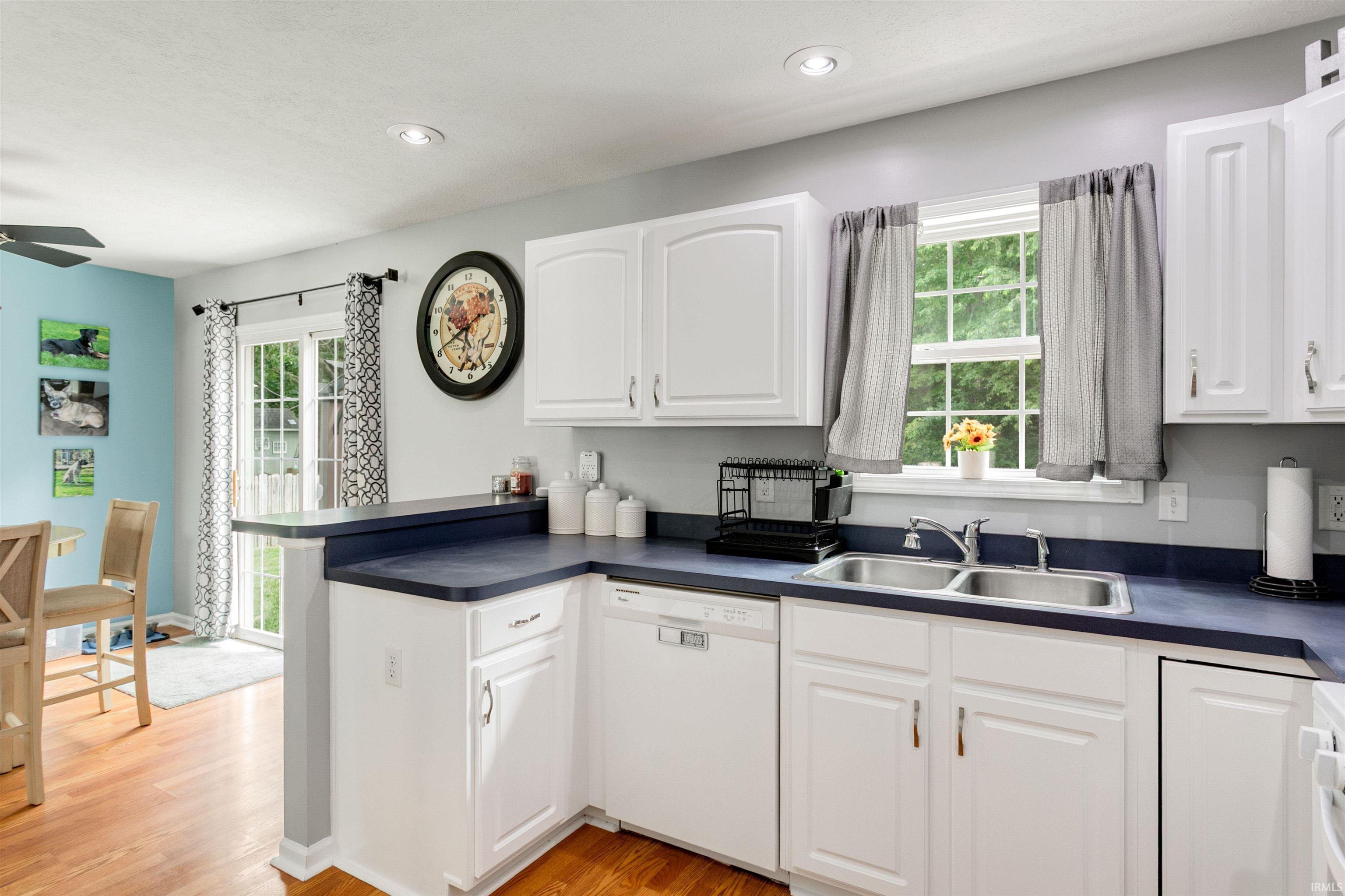 1507 Kingsman Way Osceola IN 46561