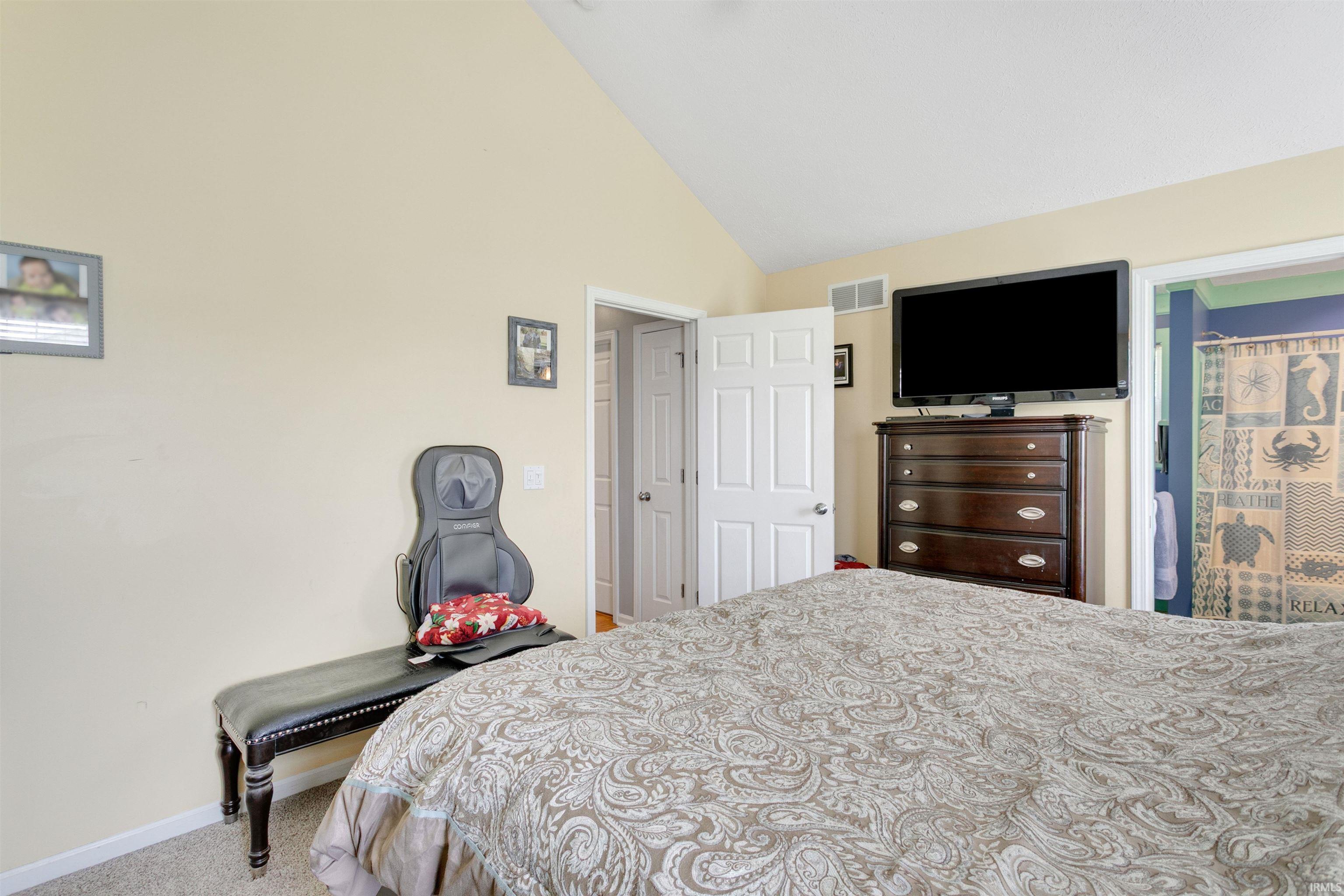 1507 Kingsman Way Osceola IN 46561