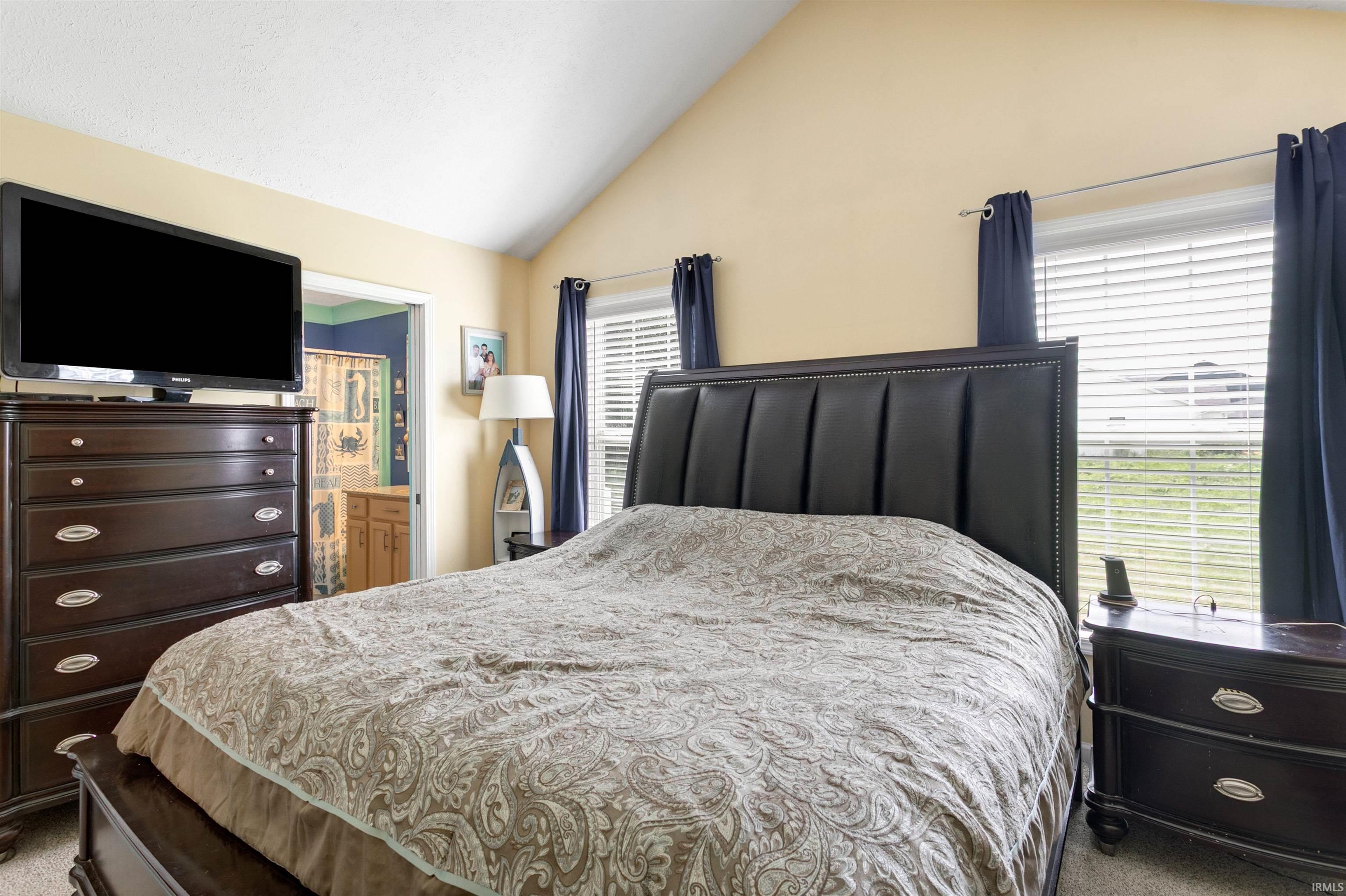 1507 Kingsman Way Osceola IN 46561