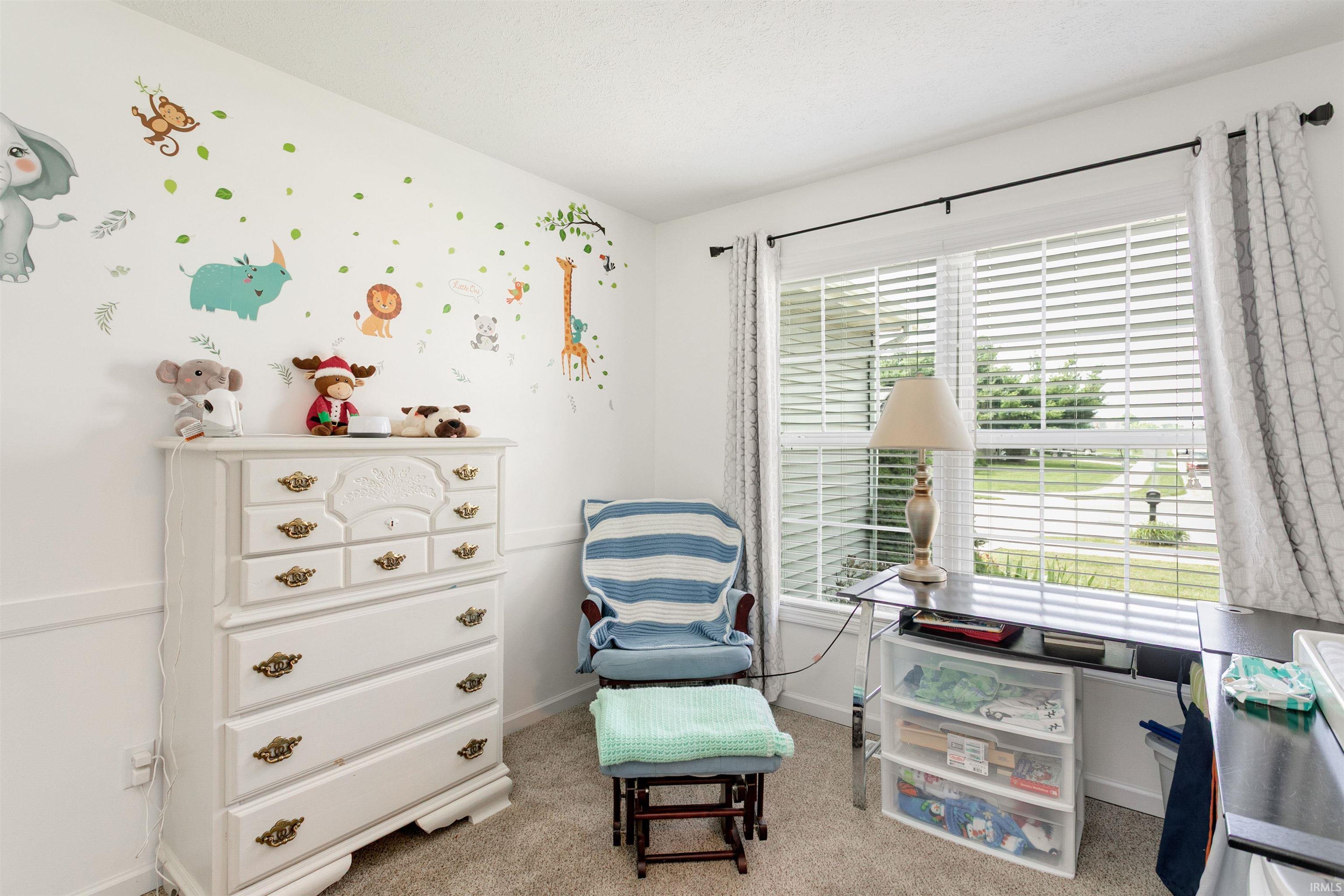 1507 Kingsman Way Osceola IN 46561