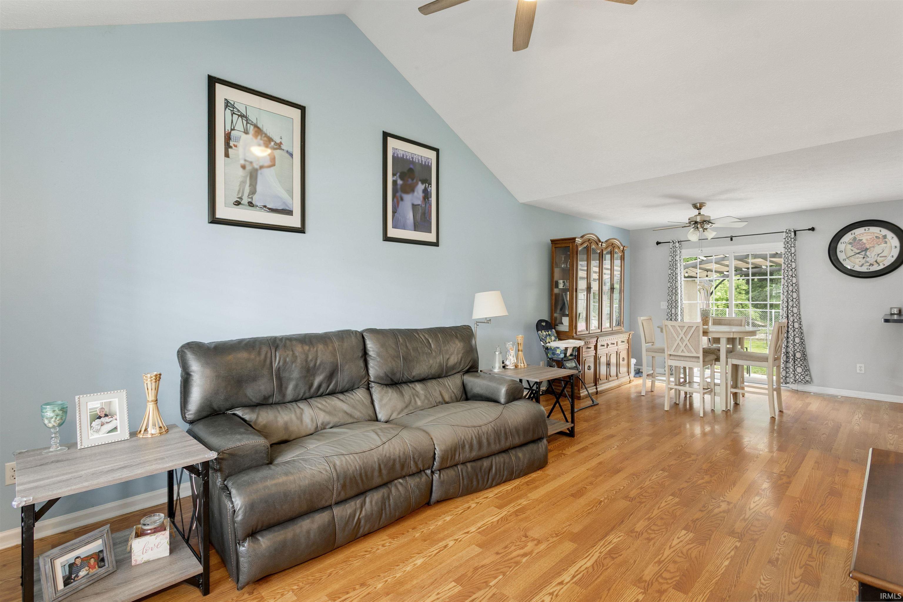 1507 Kingsman Way Osceola IN 46561