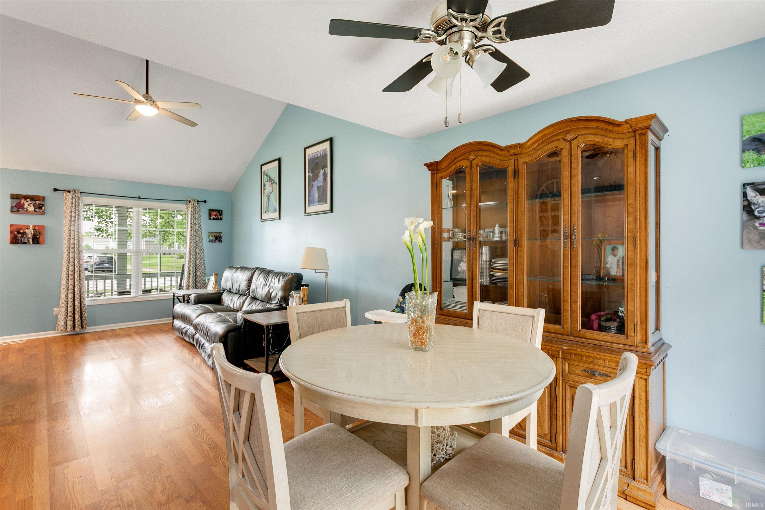 1507 Kingsman Way Osceola IN 46561