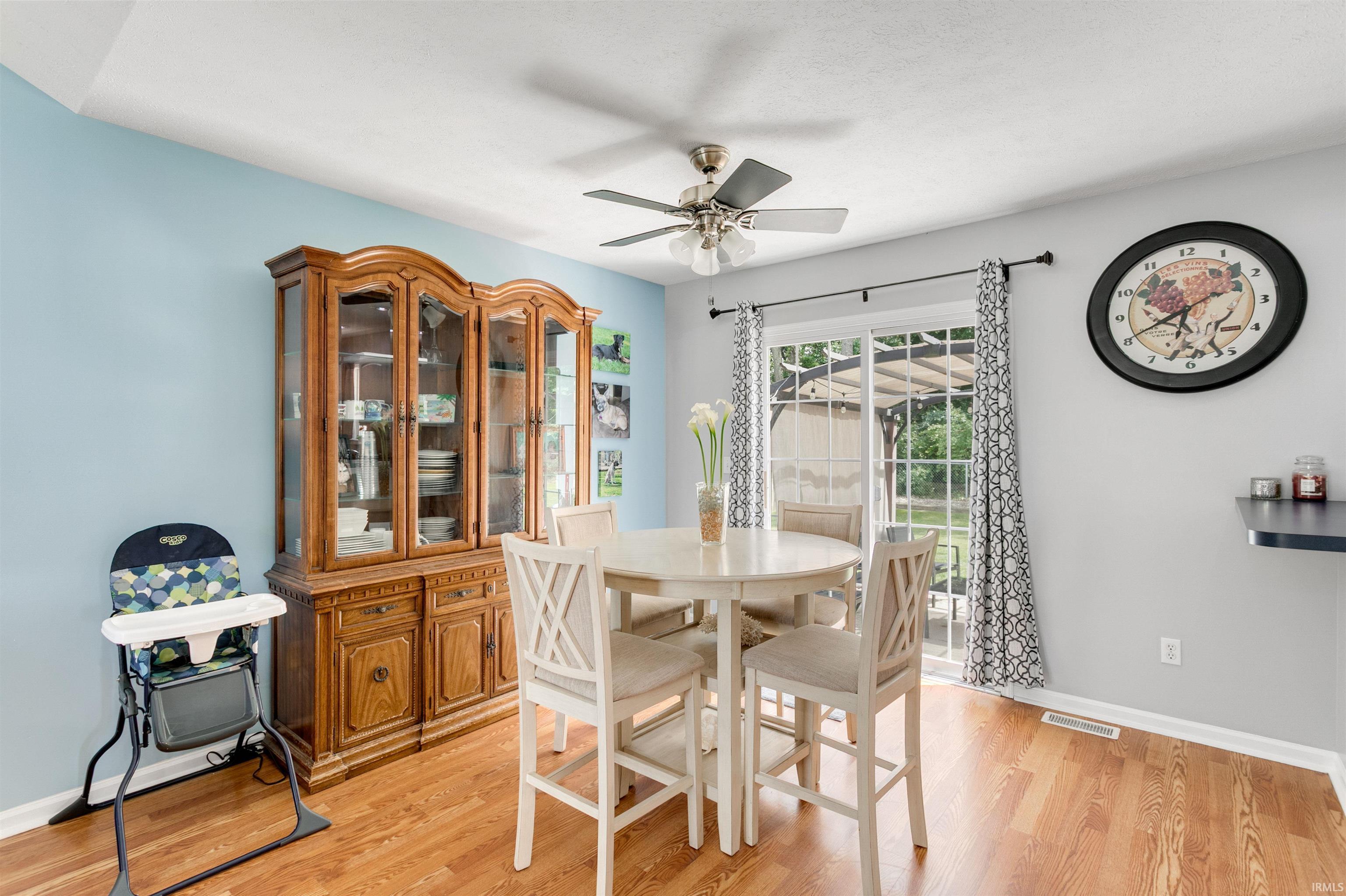 1507 Kingsman Way Osceola IN 46561