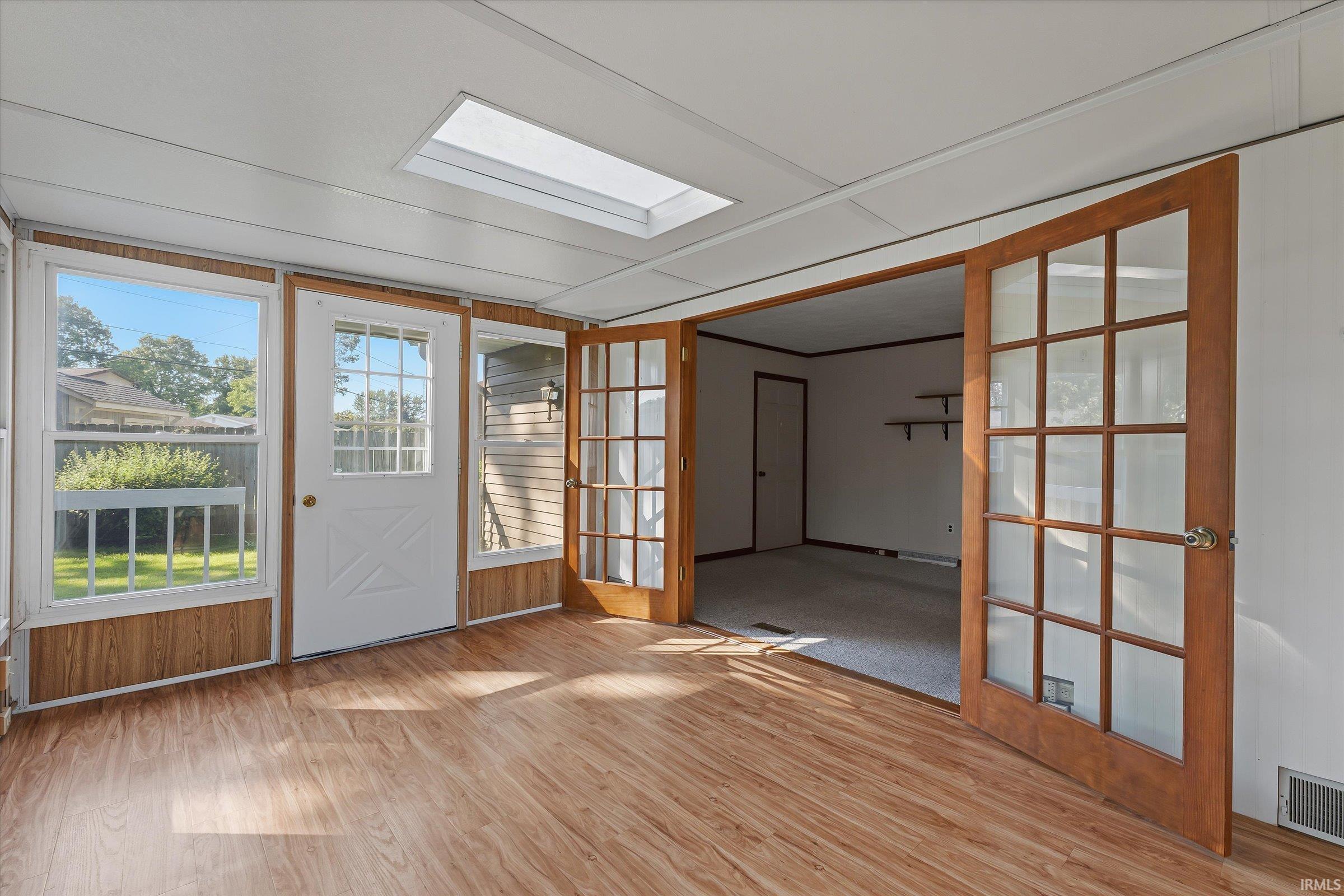 1612 Kerry Court South Bend IN 46614