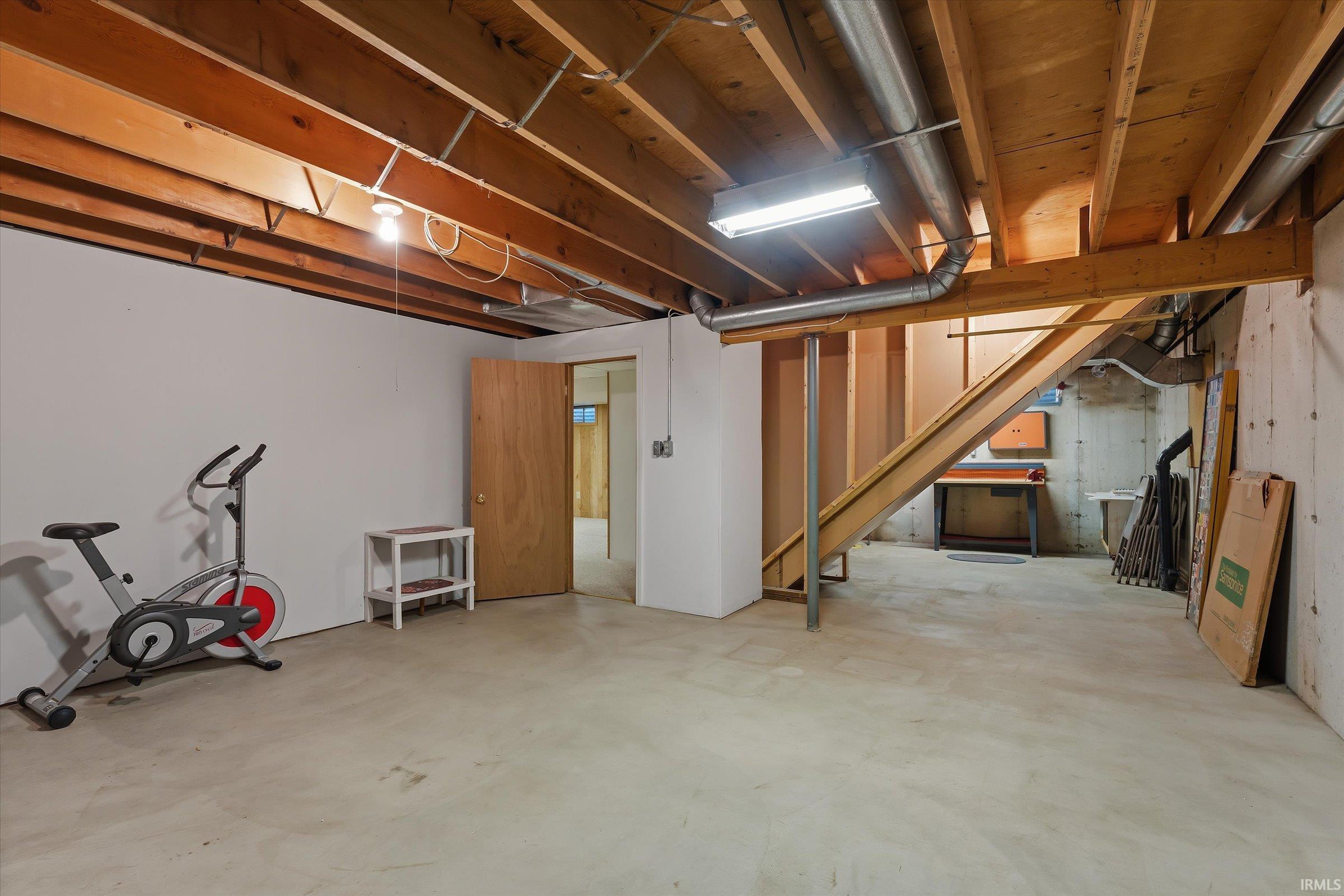1612 Kerry Court South Bend IN 46614