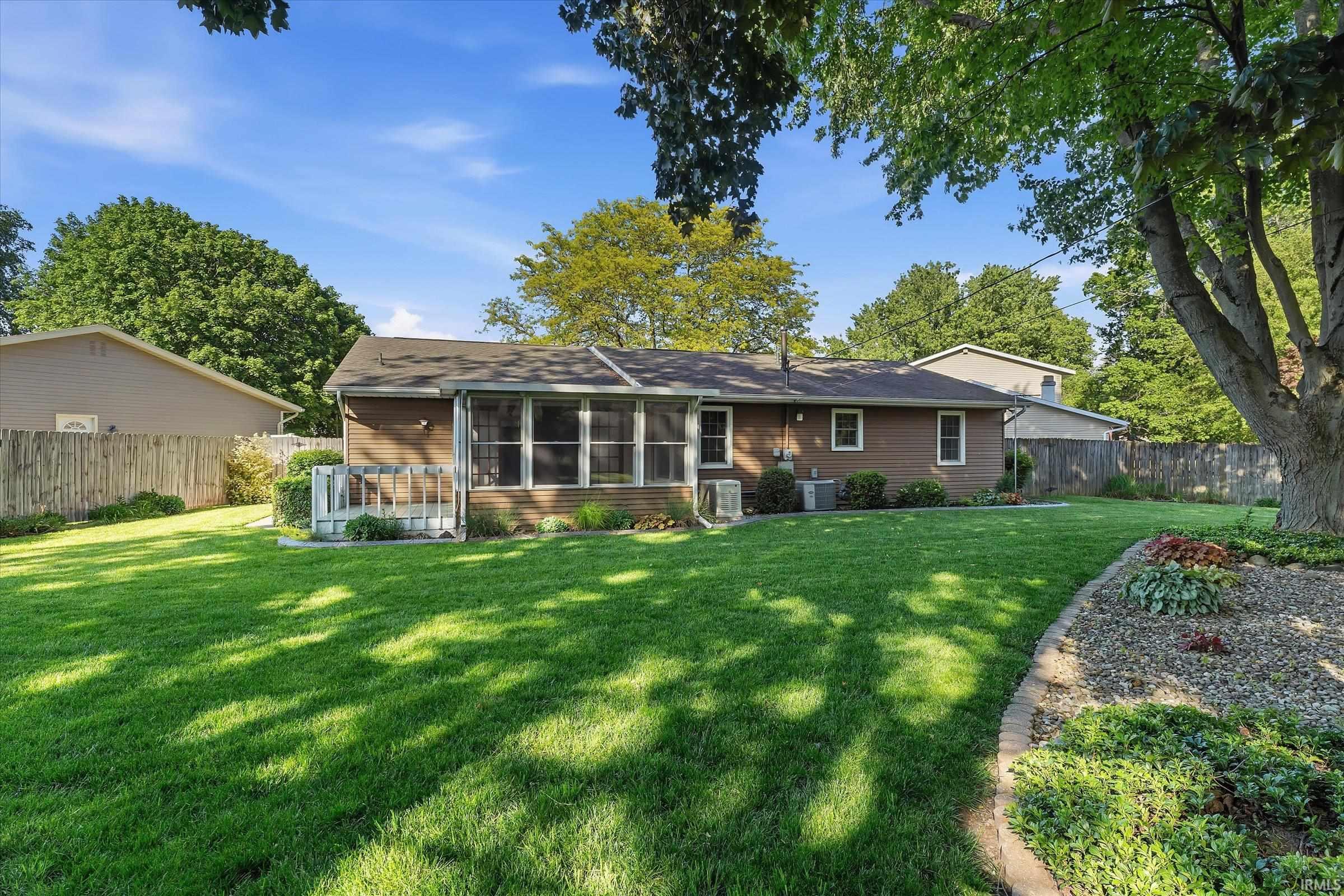 1612 Kerry Court South Bend IN 46614