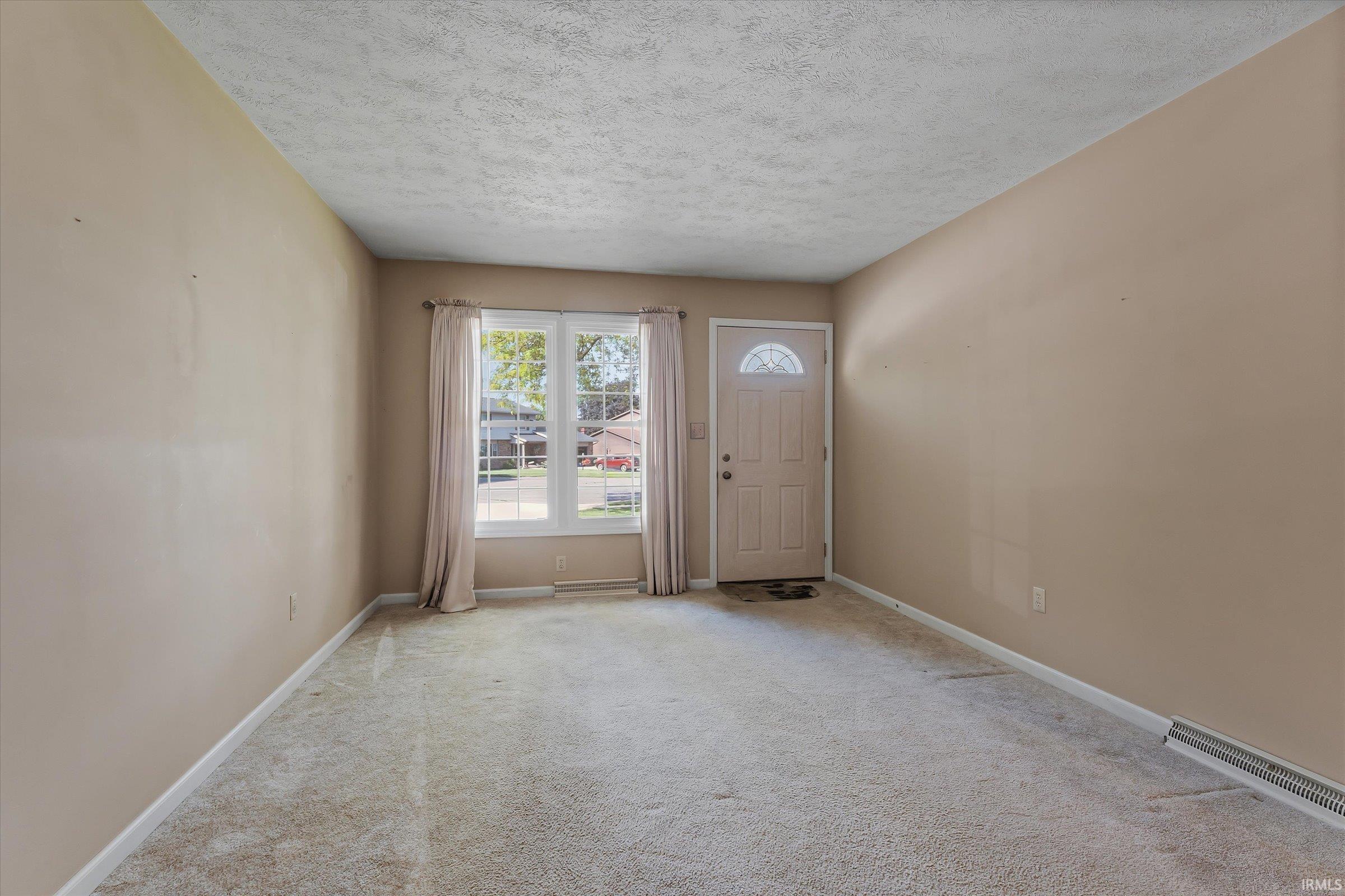 1612 Kerry Court South Bend IN 46614
