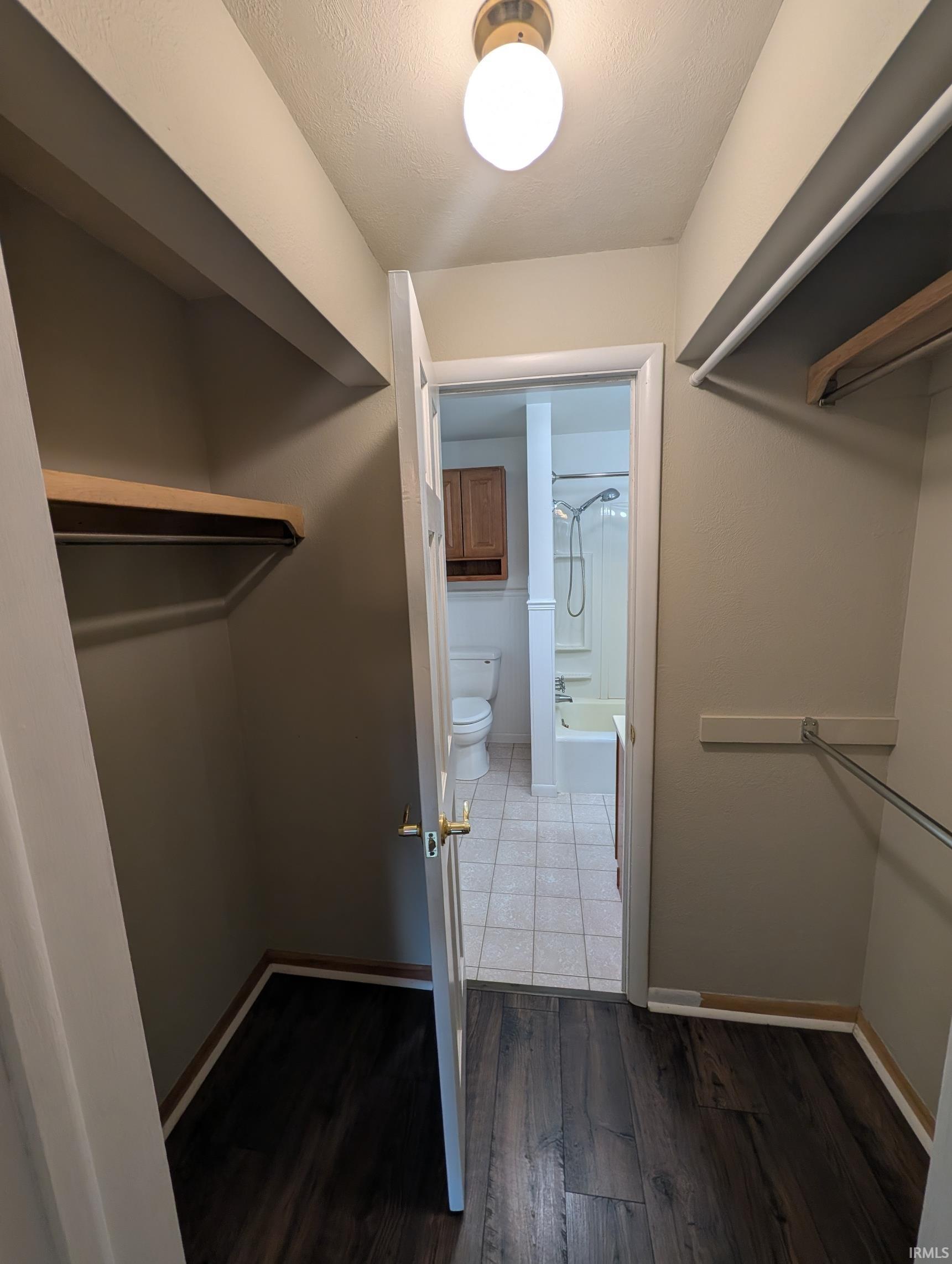 23039 Gardena Place Elkhart IN 46514