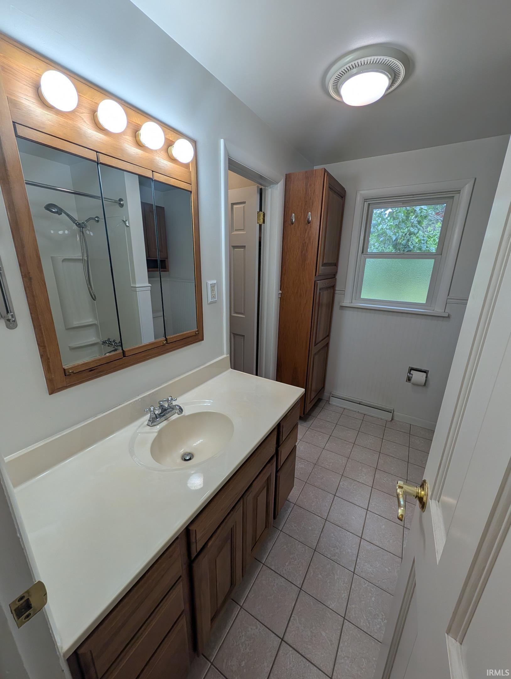 23039 Gardena Place Elkhart IN 46514