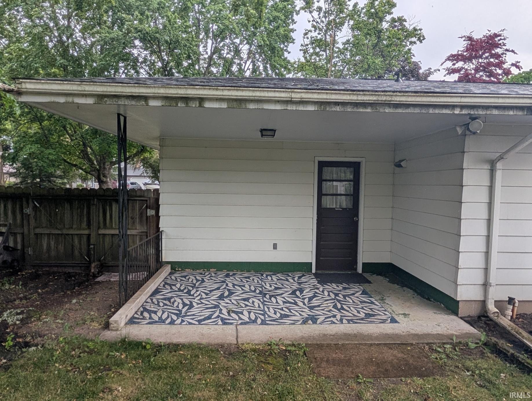 23039 Gardena Place Elkhart IN 46514