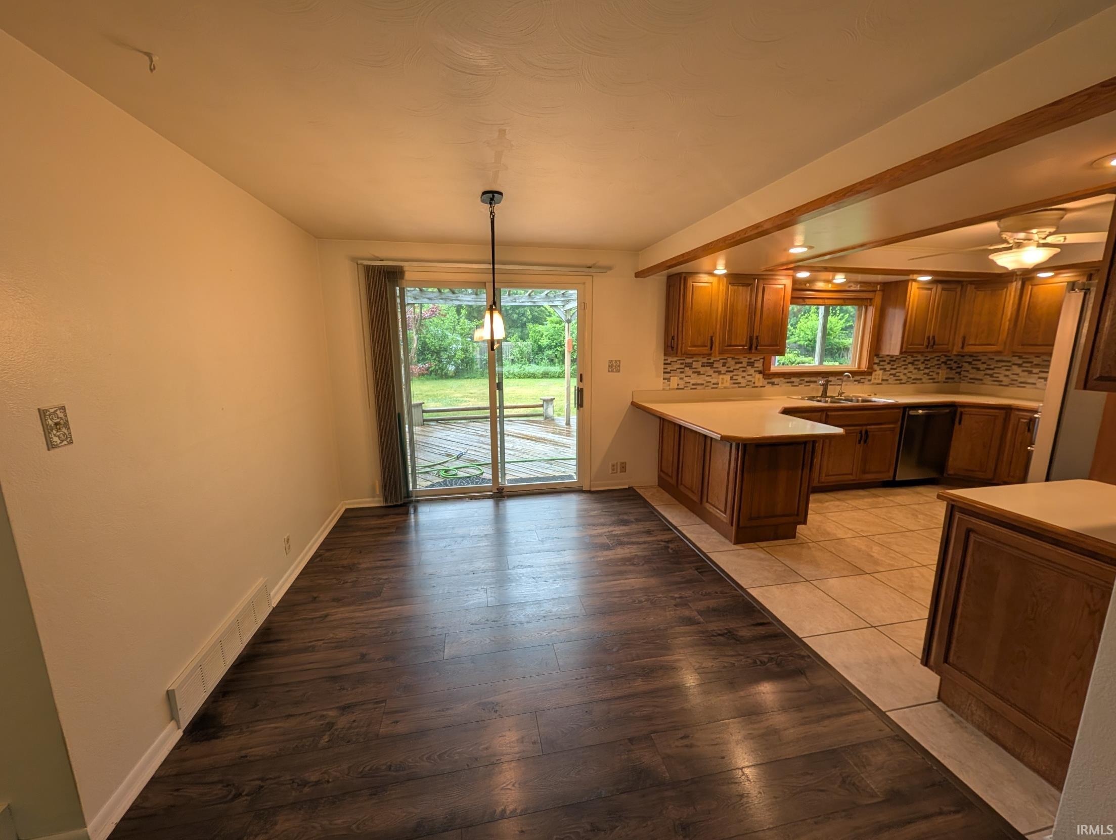 23039 Gardena Place Elkhart IN 46514