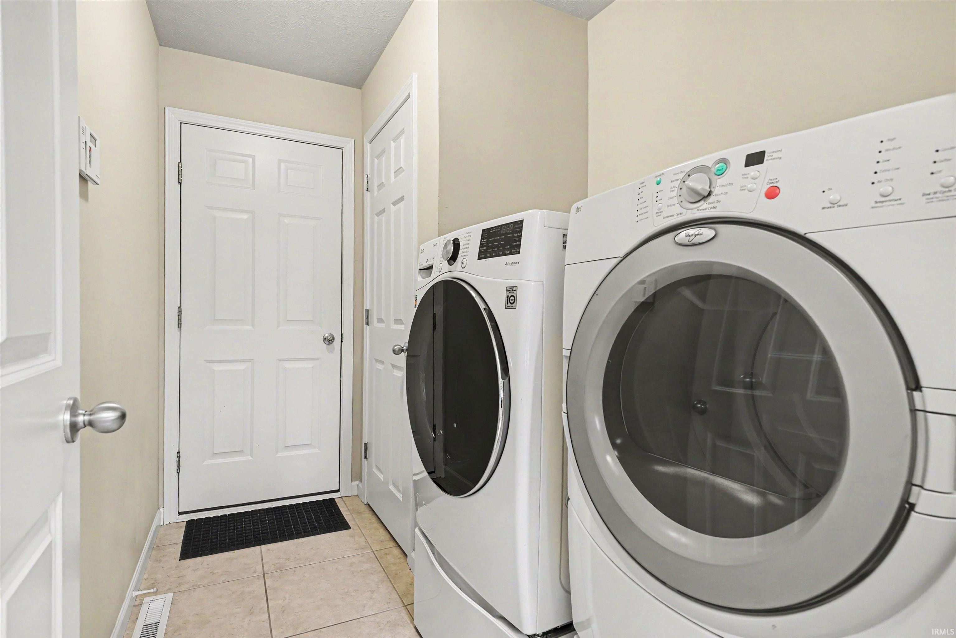 224 Livingston Bay Court Mishawaka IN 46544