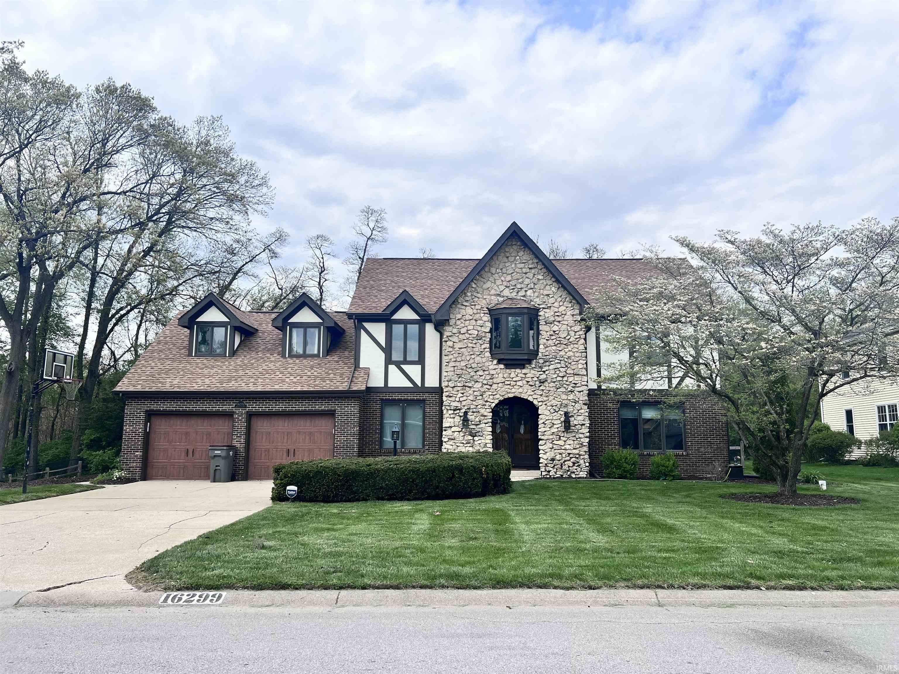 16299 Barryknoll Way Granger IN 46530