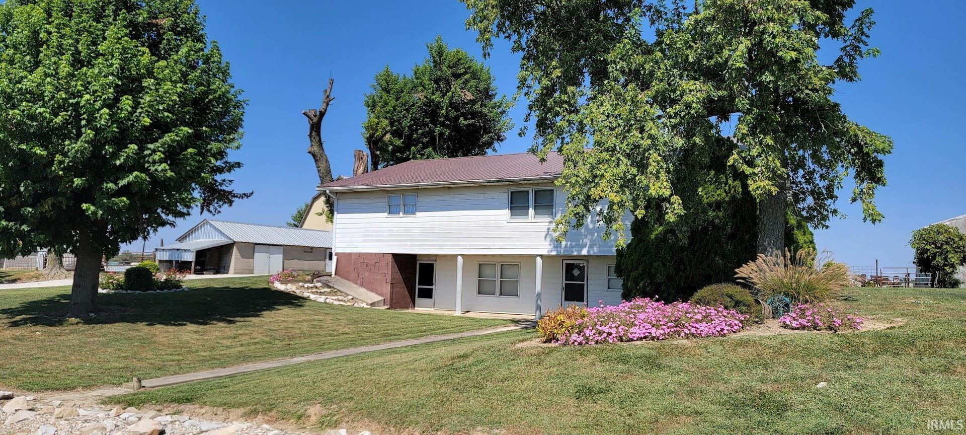 3154 N 900 E Loogootee IN 47558
