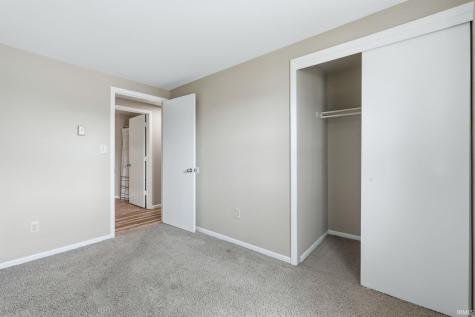 5700 Fontana Drive Fort Wayne IN 46815