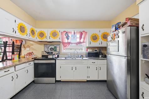 4305 N Glenwood Avenue Muncie IN 47304