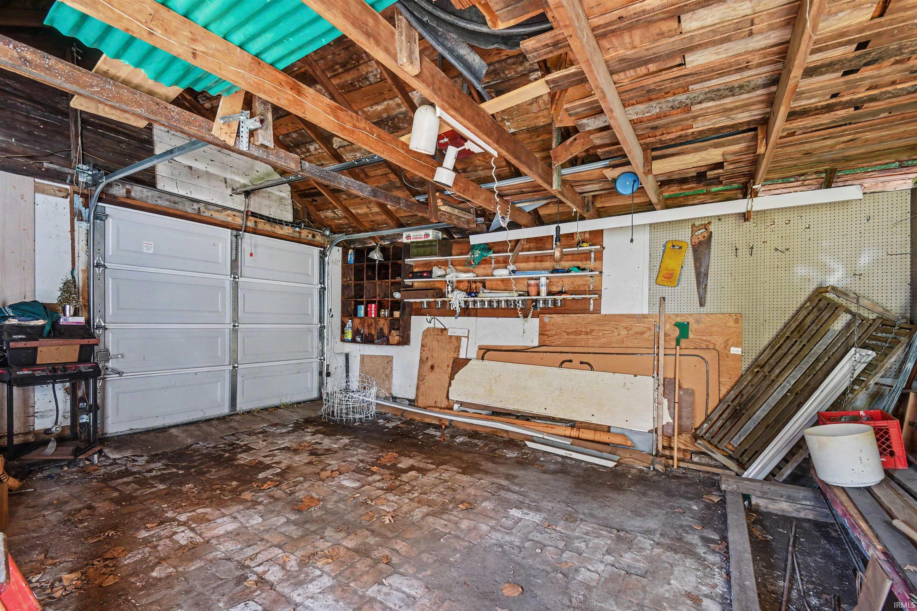 2109 Elwood Avenue South Bend IN 46628