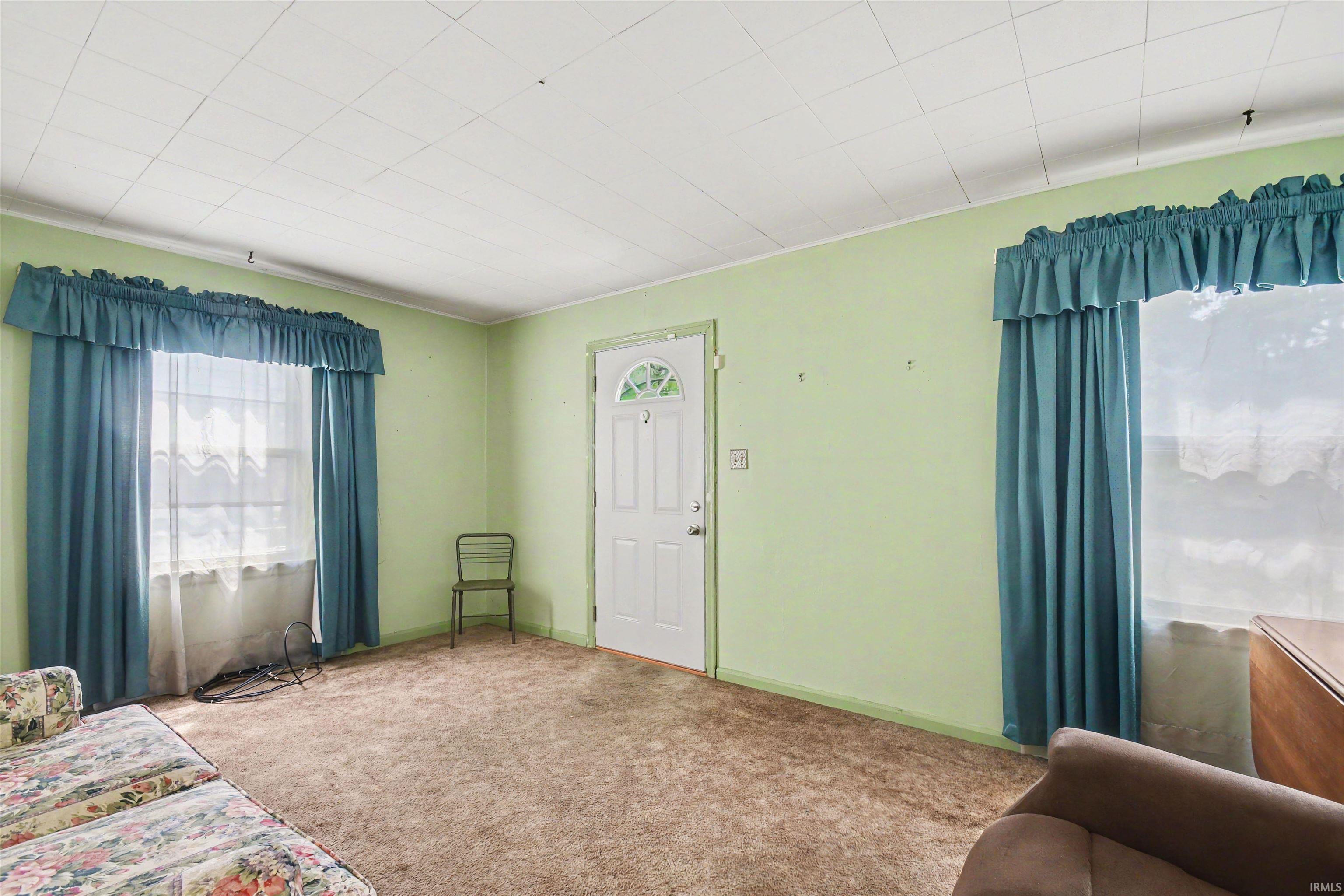 2109 Elwood Avenue South Bend IN 46628