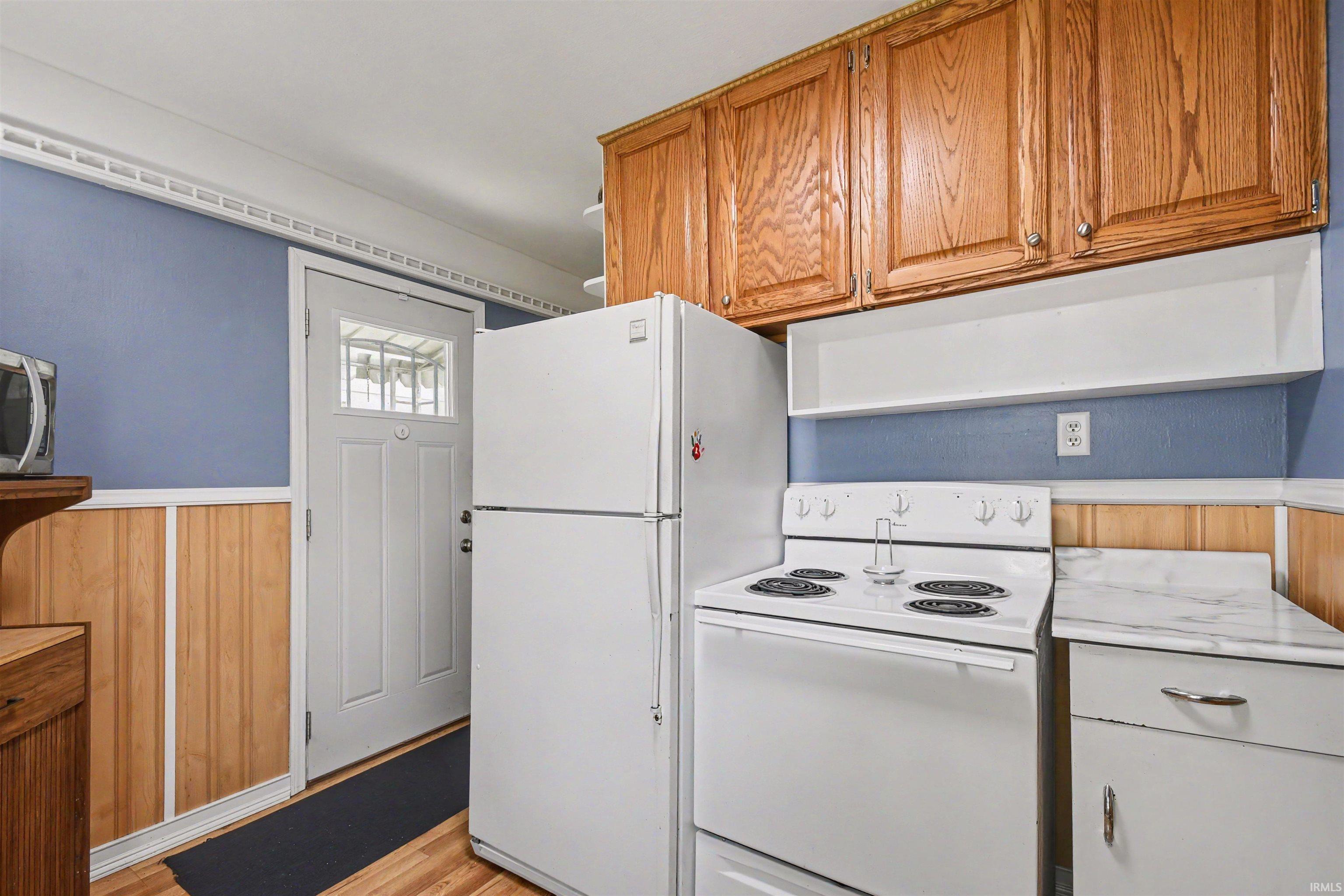 2109 Elwood Avenue South Bend IN 46628