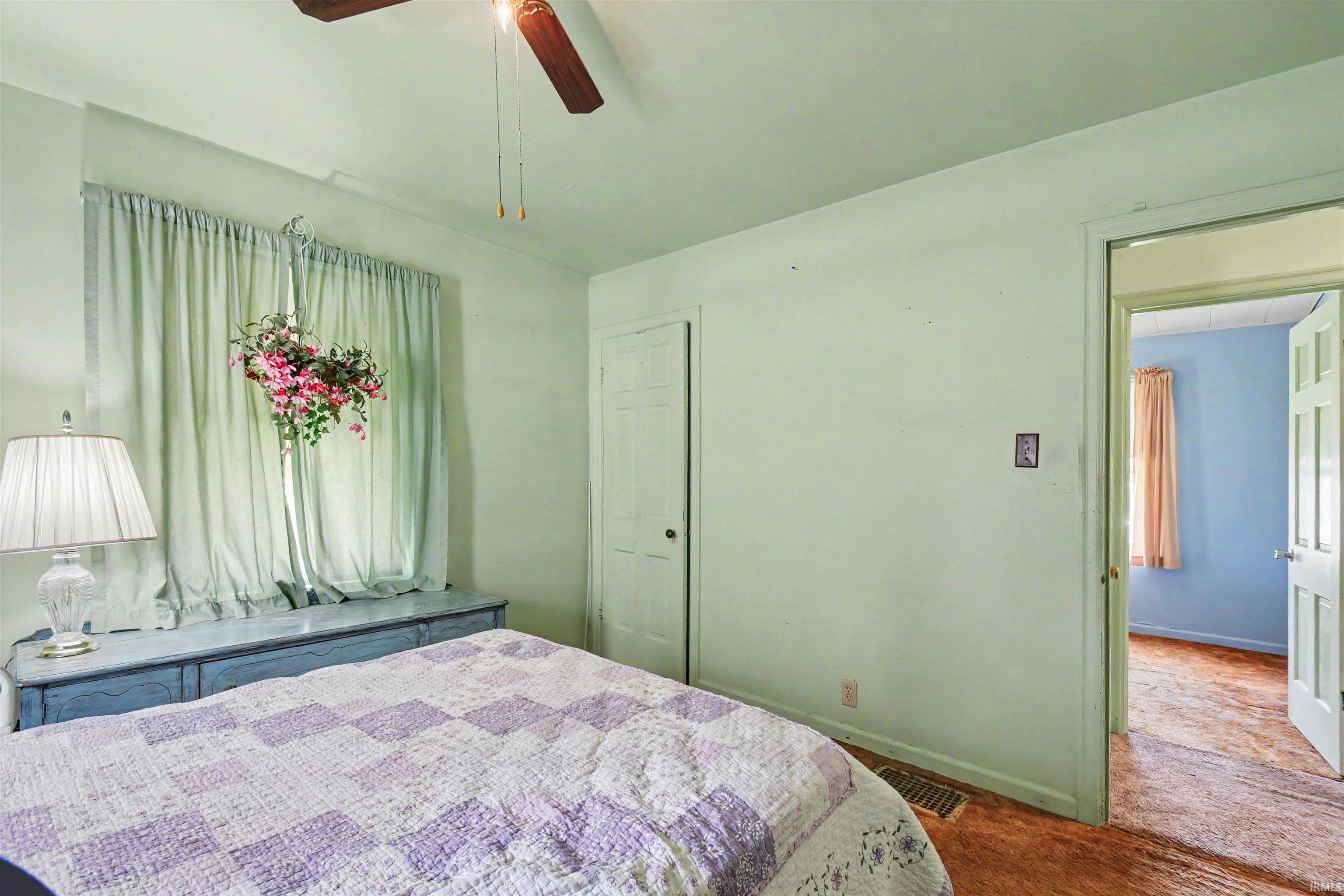 2109 Elwood Avenue South Bend IN 46628