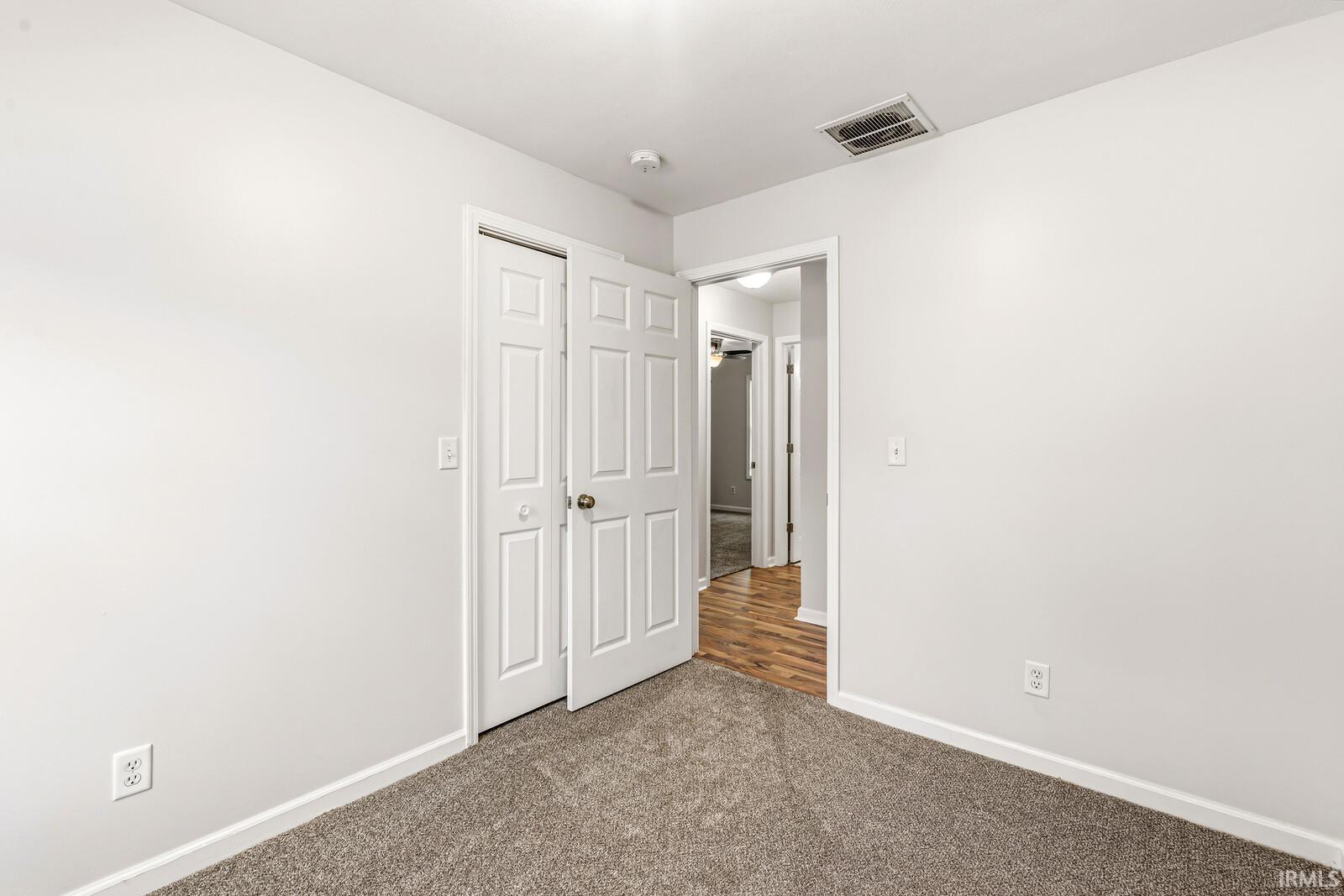 3229 Kent Lane South Bend IN 46615