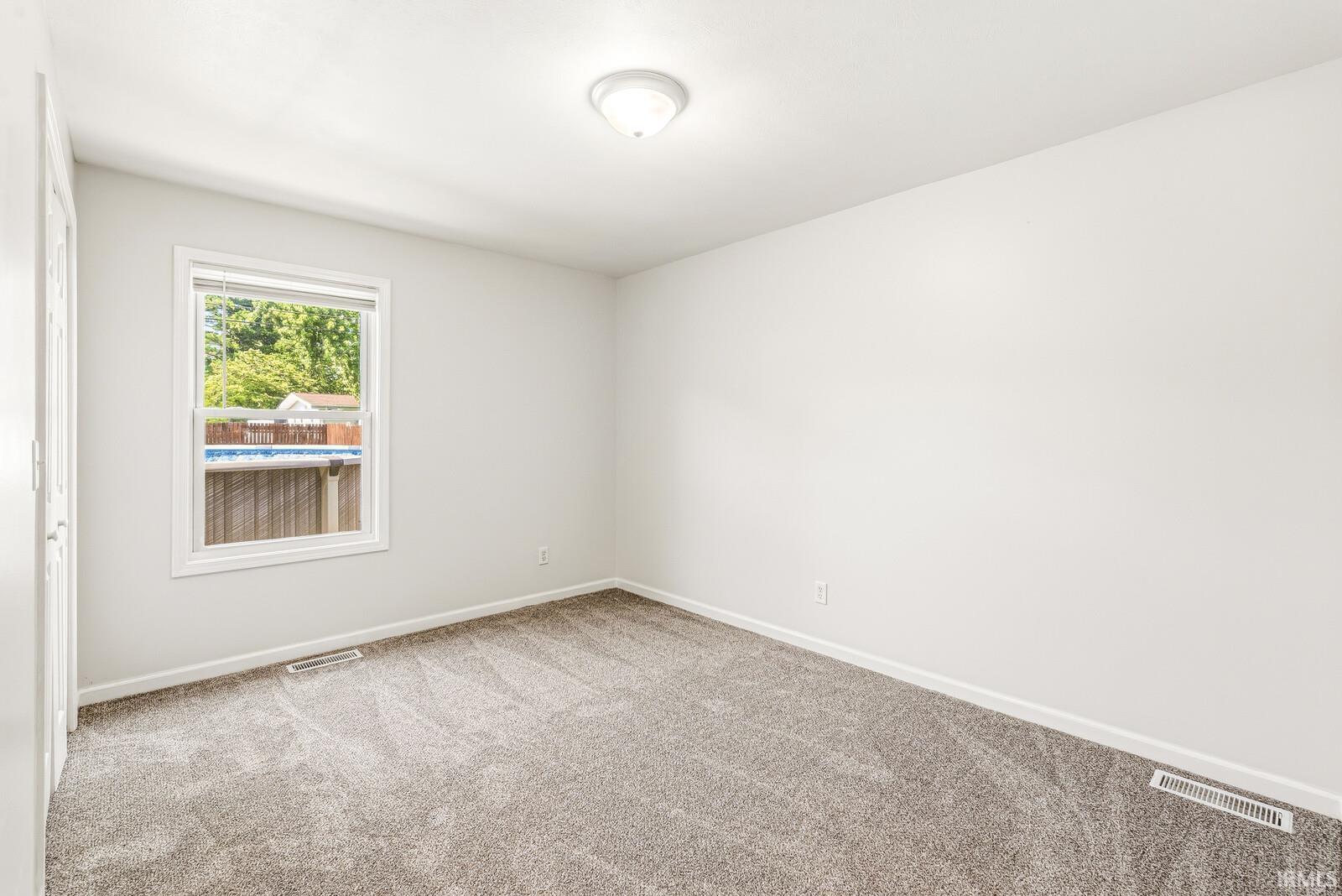 3229 Kent Lane South Bend IN 46615