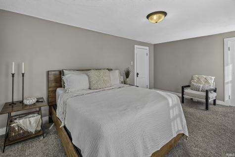 1053 Forest Avenue Fort Wayne IN 46805