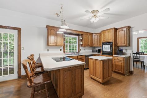 10804 E State Road 58 Bloomfield IN 47424