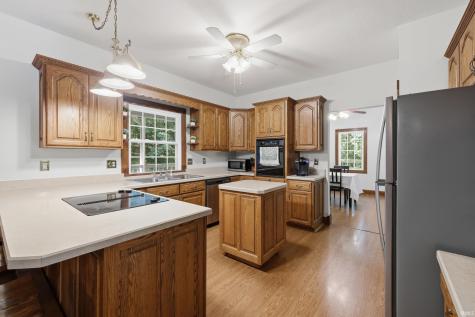 10804 E State Road 58 Bloomfield IN 47424