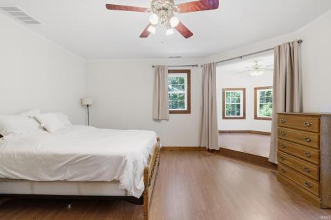 10804 E State Road 58 Bloomfield IN 47424