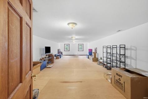 10804 E State Road 58 Bloomfield IN 47424