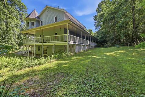 10804 E State Road 58 Bloomfield IN 47424