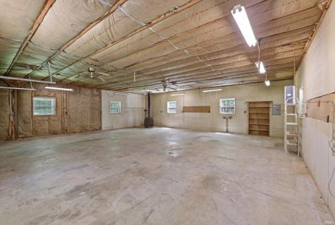 10804 E State Road 58 Bloomfield IN 47424