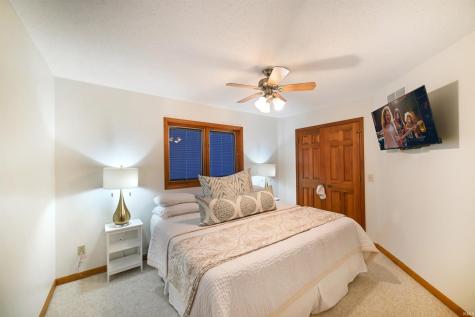 6458 E Waco Drive Syracuse IN 46567