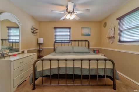 4813 Stratford Road Evansville IN 47710