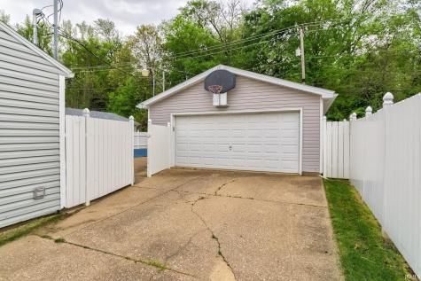 4813 Stratford Road Evansville IN 47710