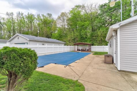 4813 Stratford Road Evansville IN 47710