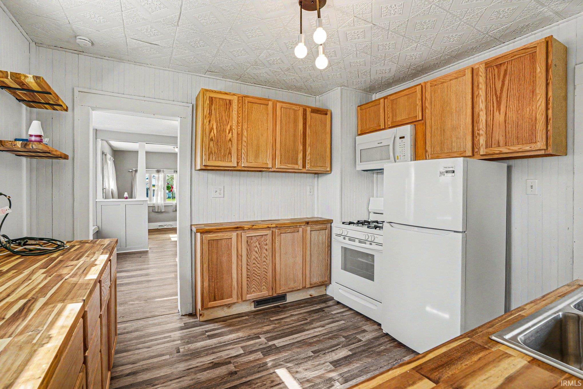 606 W 6th Street Mishawaka IN 46544