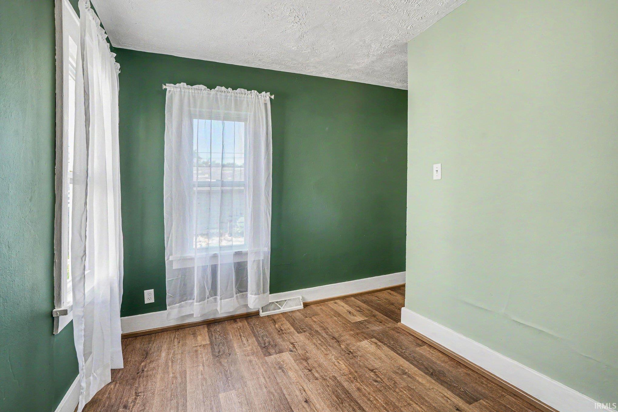 606 W 6th Street Mishawaka IN 46544