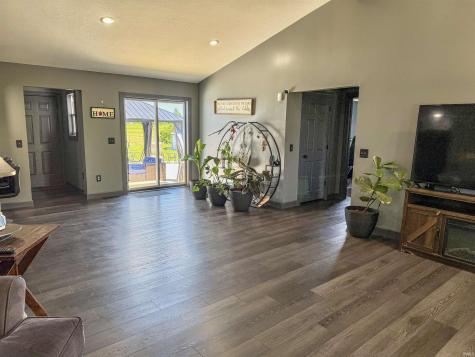 2250 E 600 S Jonesboro IN 46938
