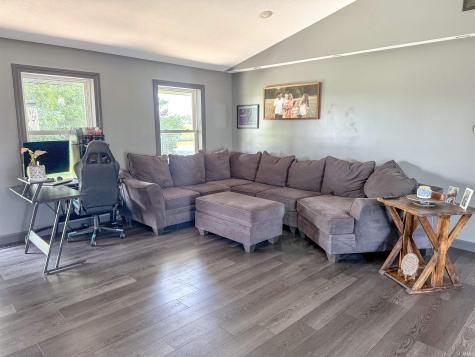 2250 E 600 S Jonesboro IN 46938