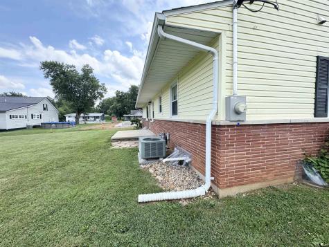 586 S 4th Street Orleans IN 47452
