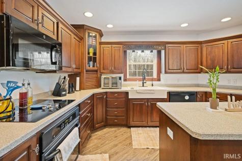3520 S 500 Bringhurst IN 46913