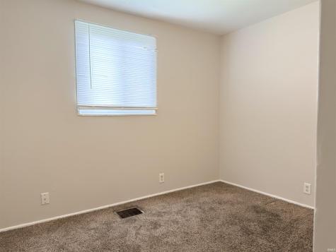 1002 Amhurst Avenue South Bend IN 46614