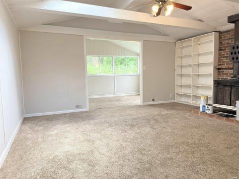1002 Amhurst Avenue South Bend IN 46614