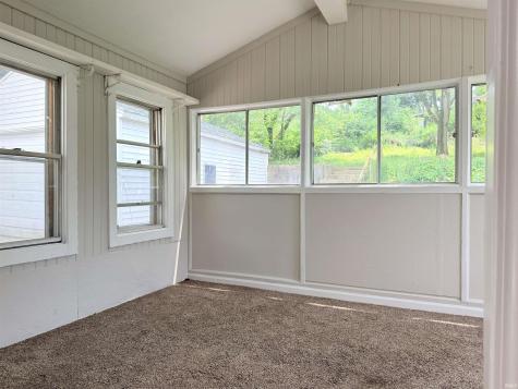 1002 Amhurst Avenue South Bend IN 46614